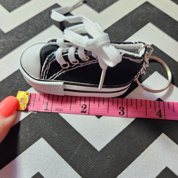 High Top Sneaker Keychains - Picture 14 of 14